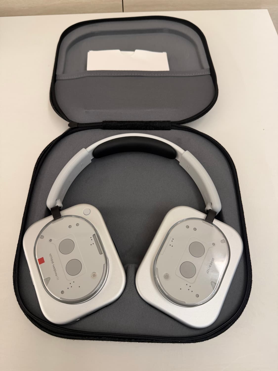 낫싱 헤드폰 화이트 상품이미지1