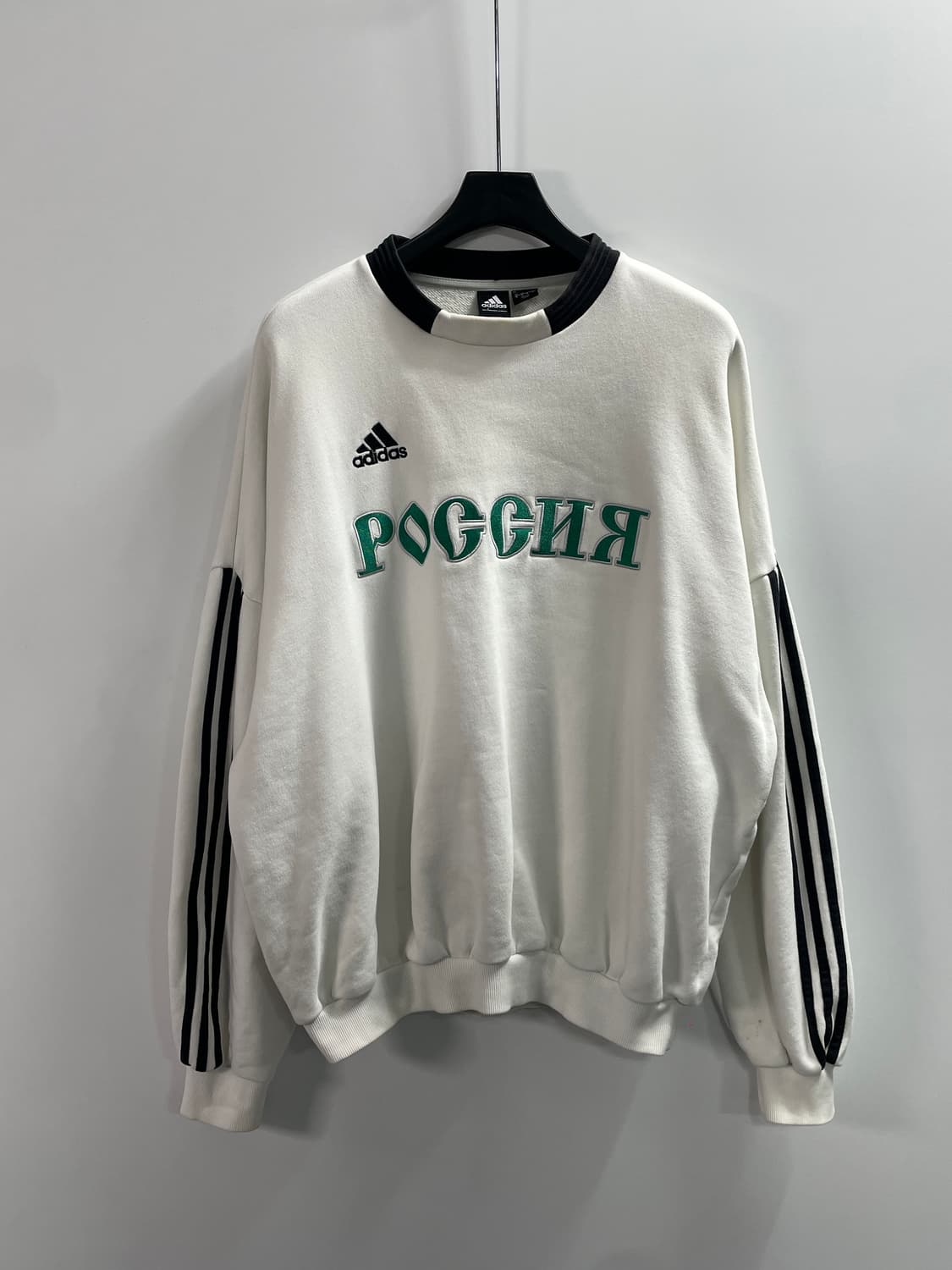 아디다스 고샤 오버핏 맨투맨 (on.746) 상품이미지1