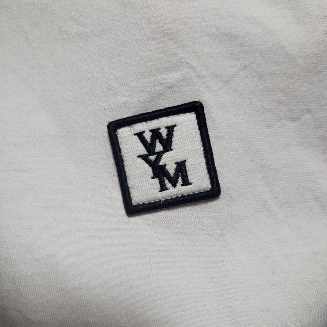 [정품] 50 / 23FW 우영미 백로고 반팔티 상품이미지4