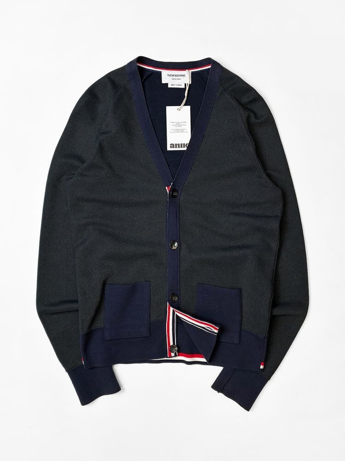 톰브라운 시그니처 삼색 숏 니트 가디건 PN5037 상품이미지1