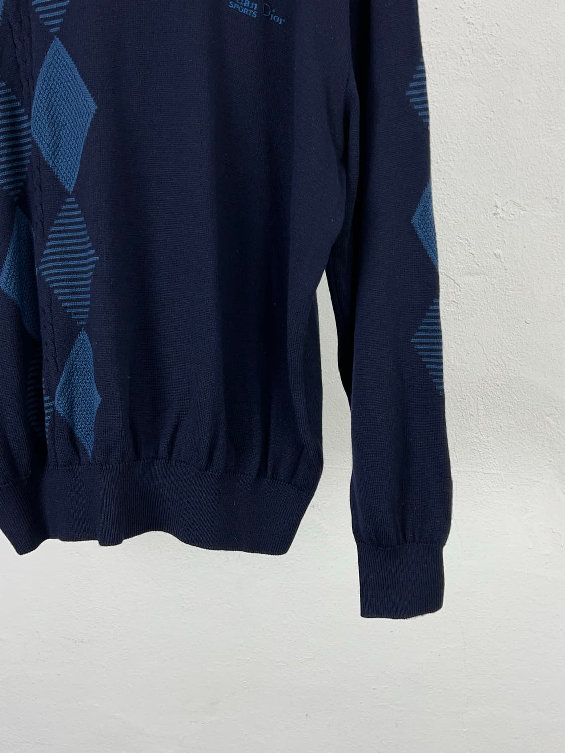 크리스찬 디올 스포츠 다크 네이비 로고 원 사이드 아가일 니트 상품이미지5