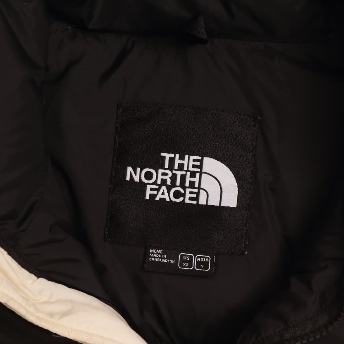 노스페이스 해외판 눕시 700 숏패딩 A1870 상품이미지3