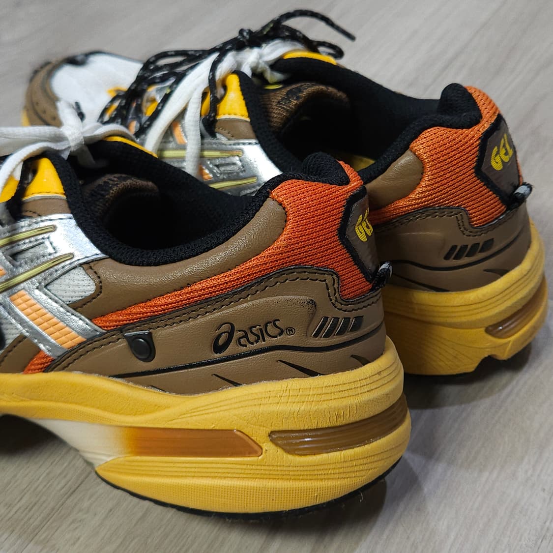 275 ) 아식스 앤더슨벨 젤 1090 화이트/오렌지 상품이미지6