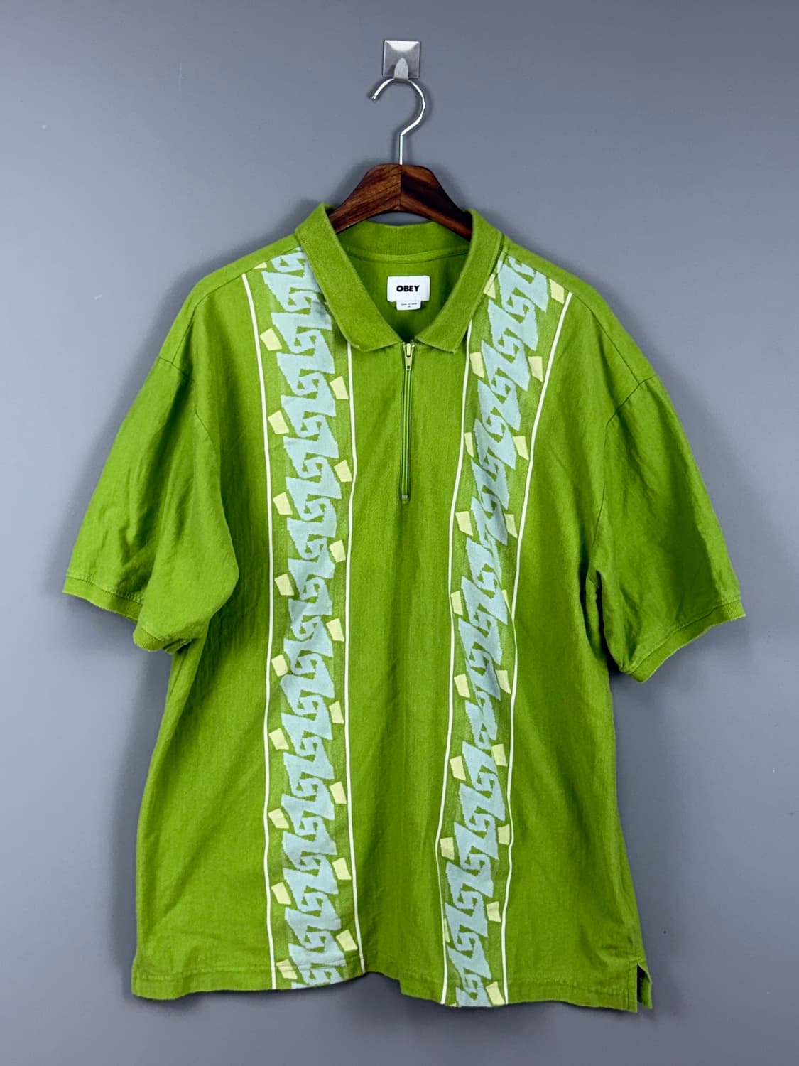 오베이 패턴 반팔 카라 반집업 E16 상품이미지2