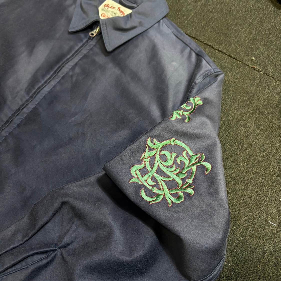 CAlle Supply.Co  네이비 그린 용패턴 스카쟌 자켓 L 상품이미지4