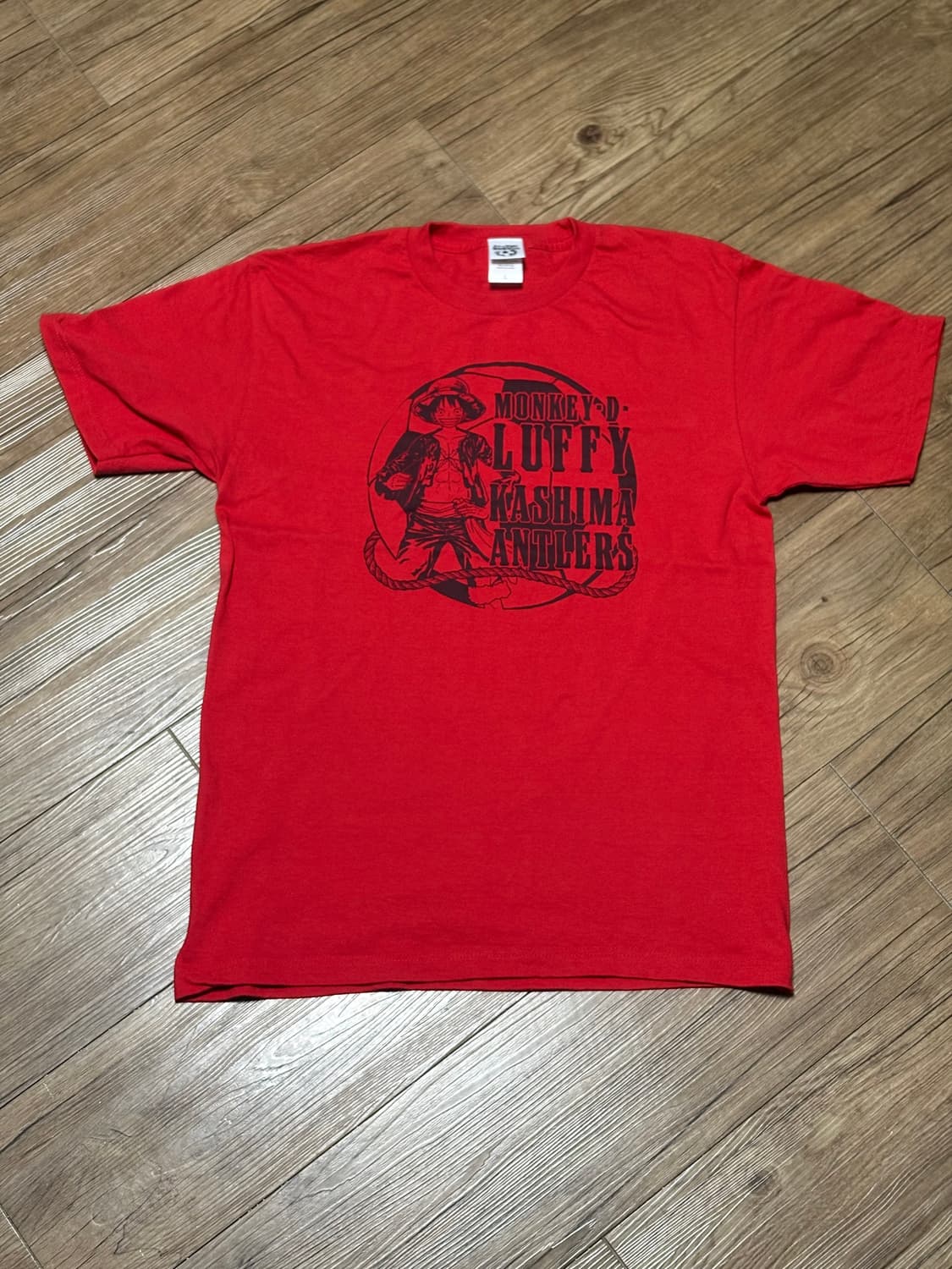 원피스 x 가시마 앤틀러스 콜라보 티셔츠 상품이미지1