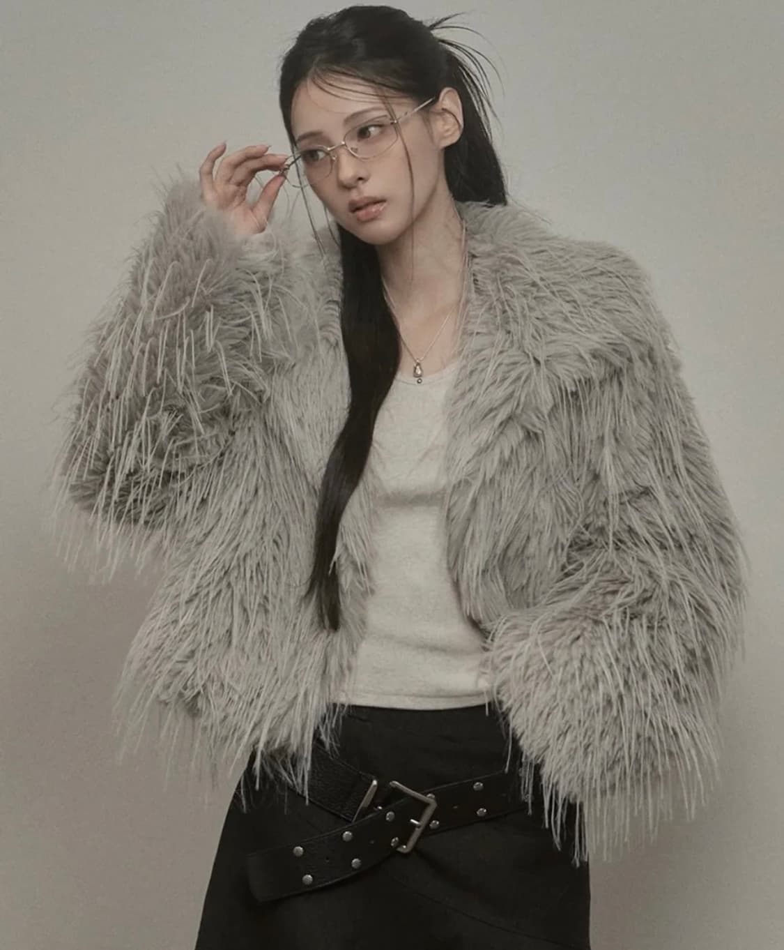 카키포인트 Shaggy Fur Jacket light gray 상품이미지1