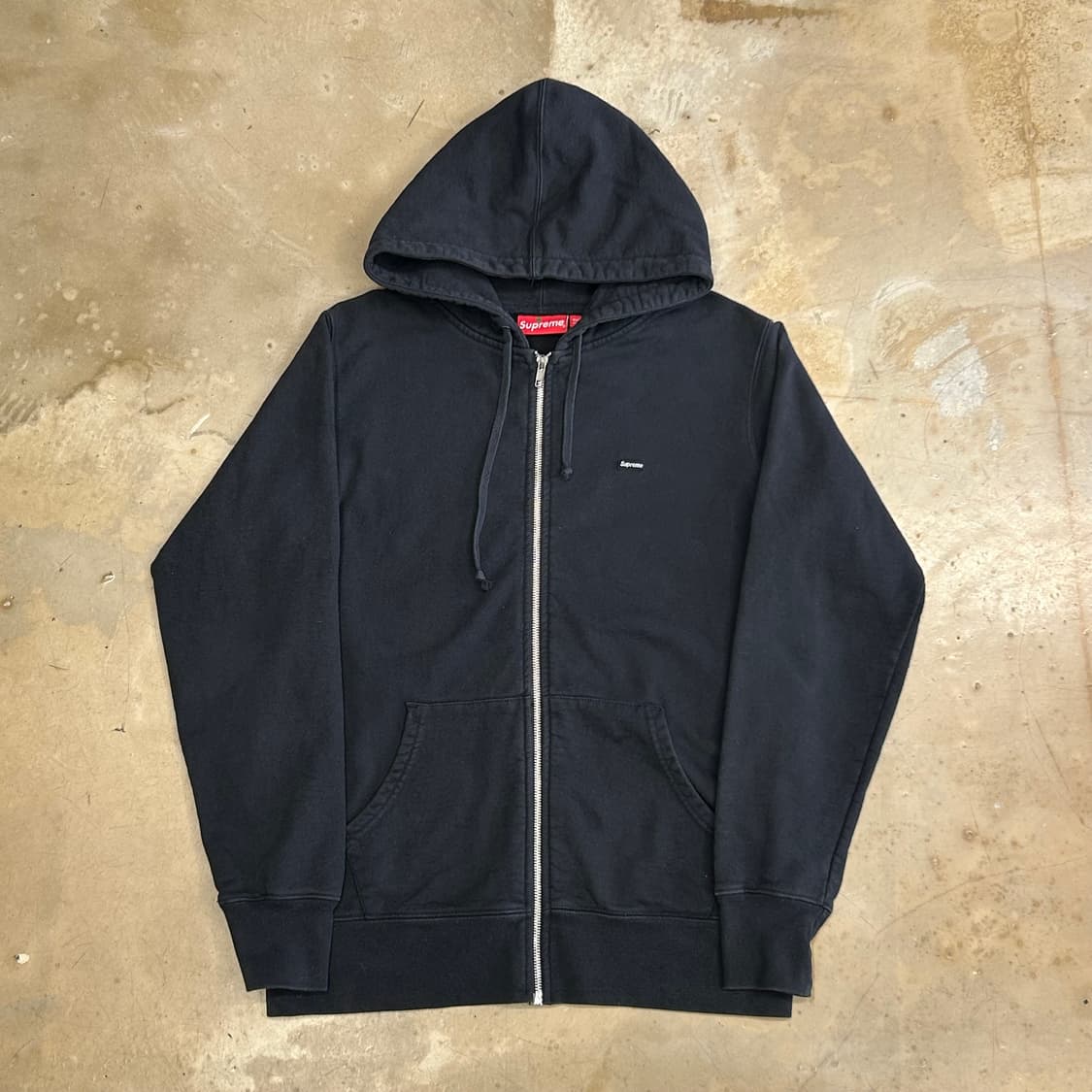 슈프림 블랙 후드집업 상품이미지2