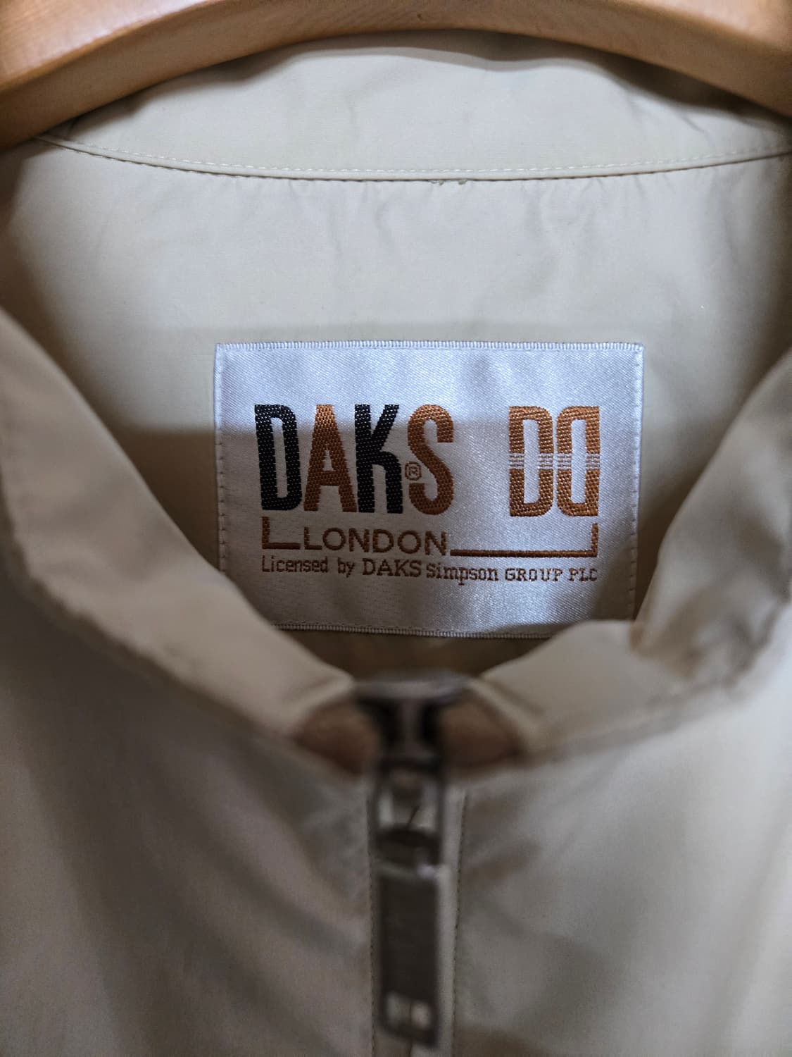 닥스 런던 베이지색 바람막이 자켓 여 88 상품이미지5