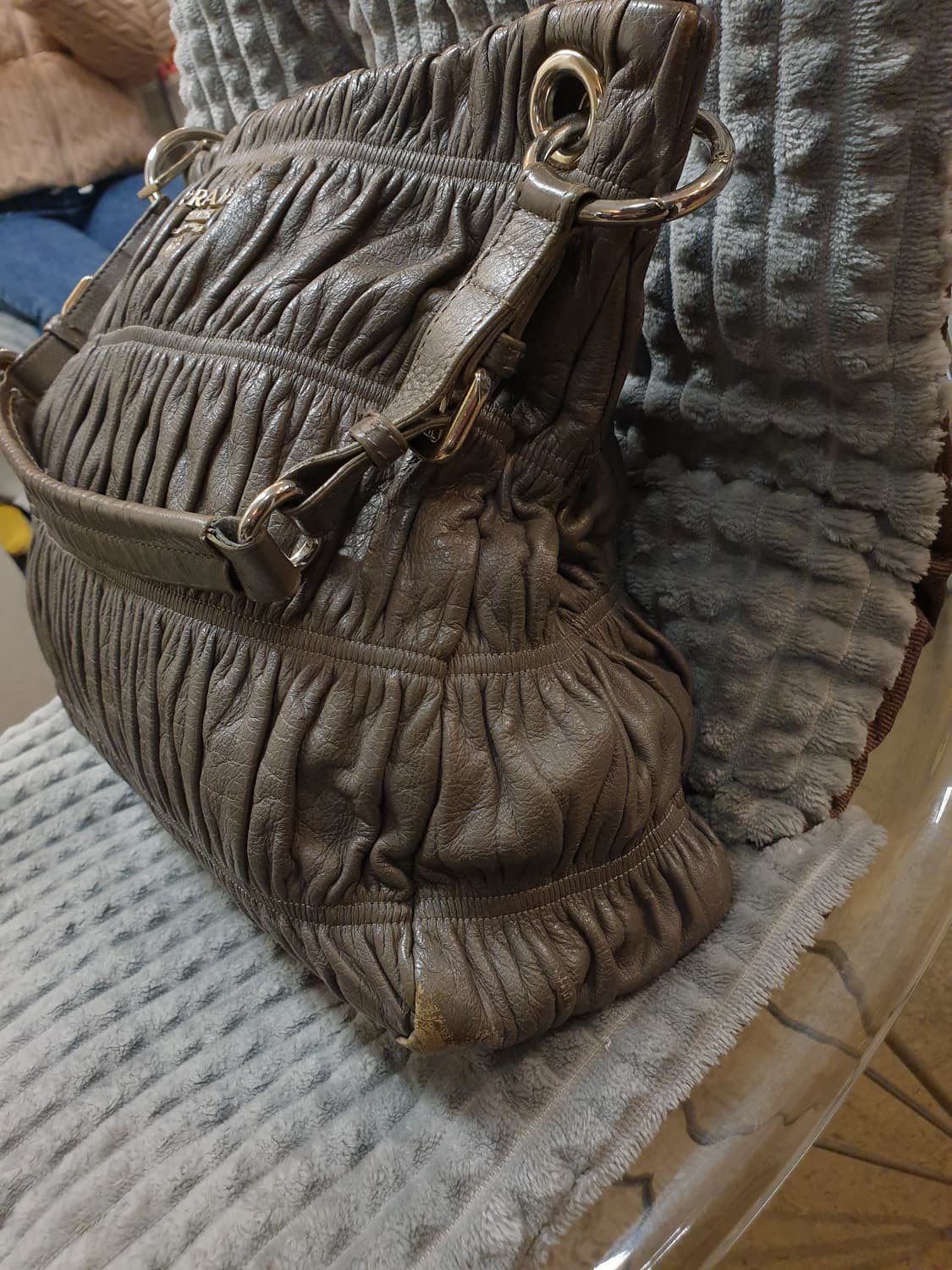 프라다 고프레 가죽 숄더백 상품이미지2