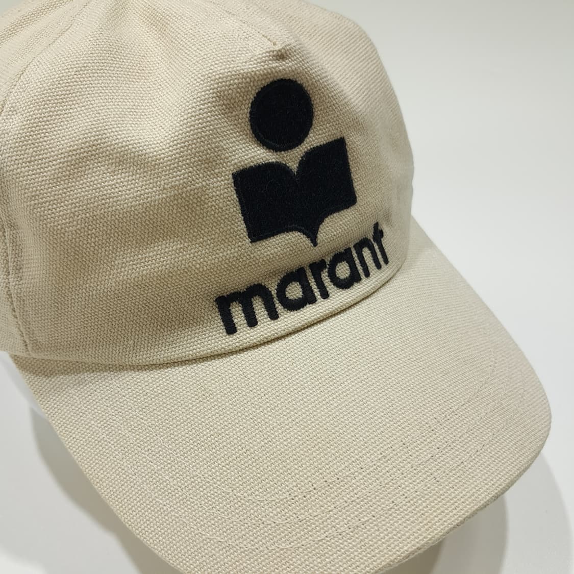 CL860 이자벨마랑 타이론 블랙 로고 자수 베이지 코튼 볼캡 상품이미지1