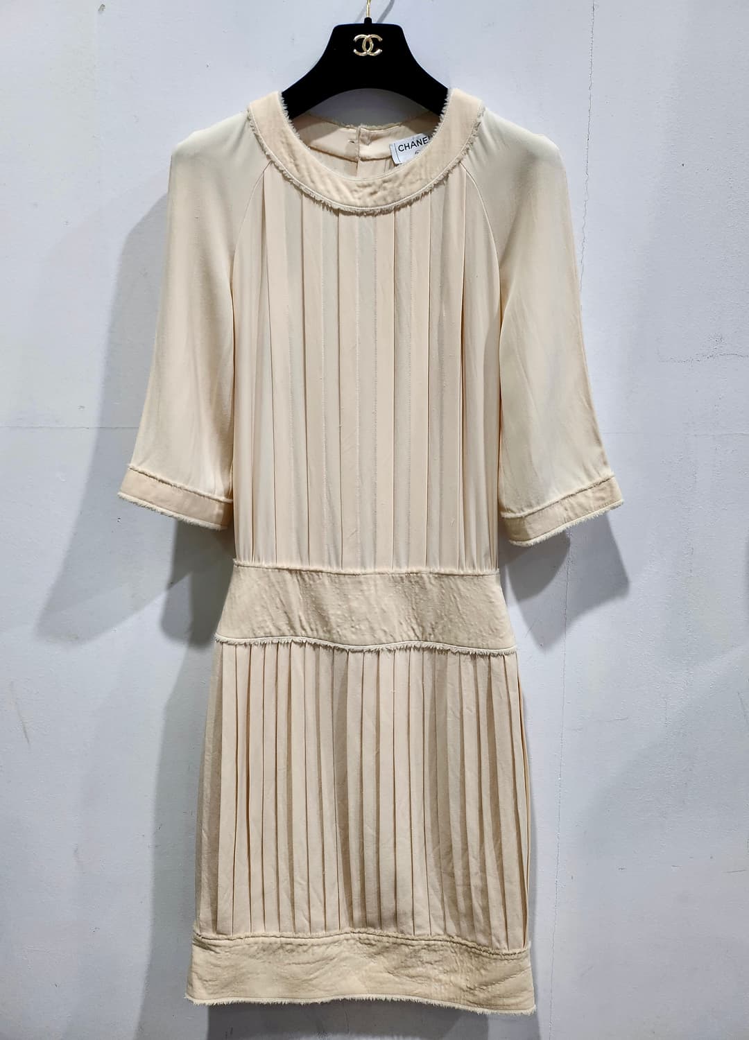 샤넬 아이보리 플리츠 실크 원피스 34 정품 상품이미지1