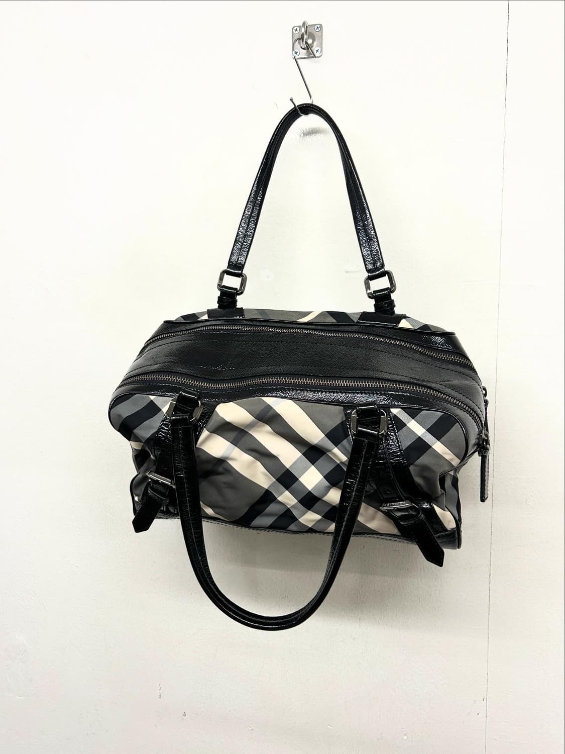 빈티지 버버리 체크 에나멜 보스턴백 & 숄더백  상품이미지3