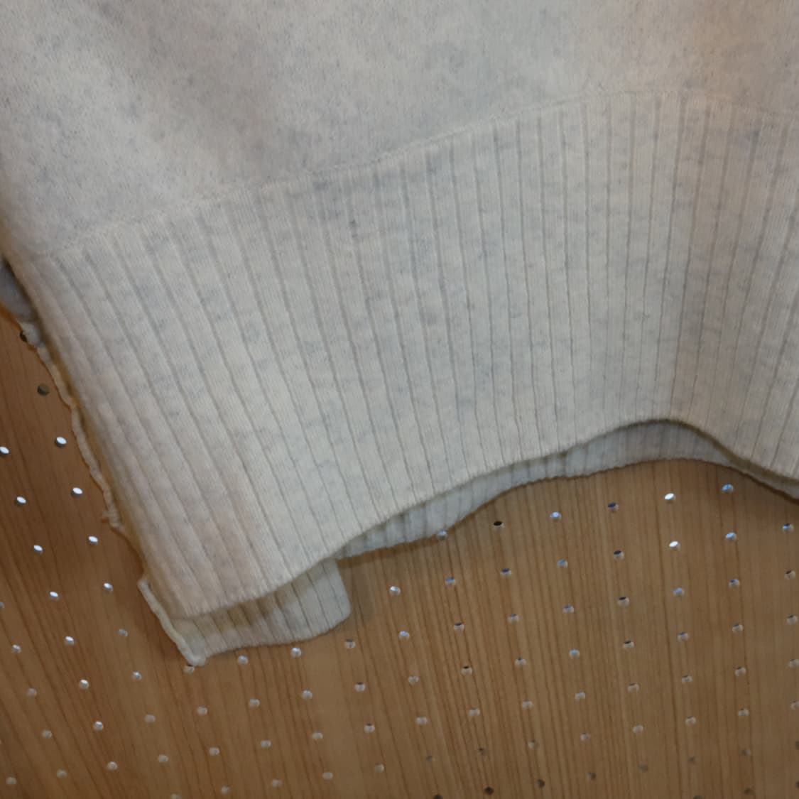 빔즈보이 울 브이넥 니트 상품이미지4