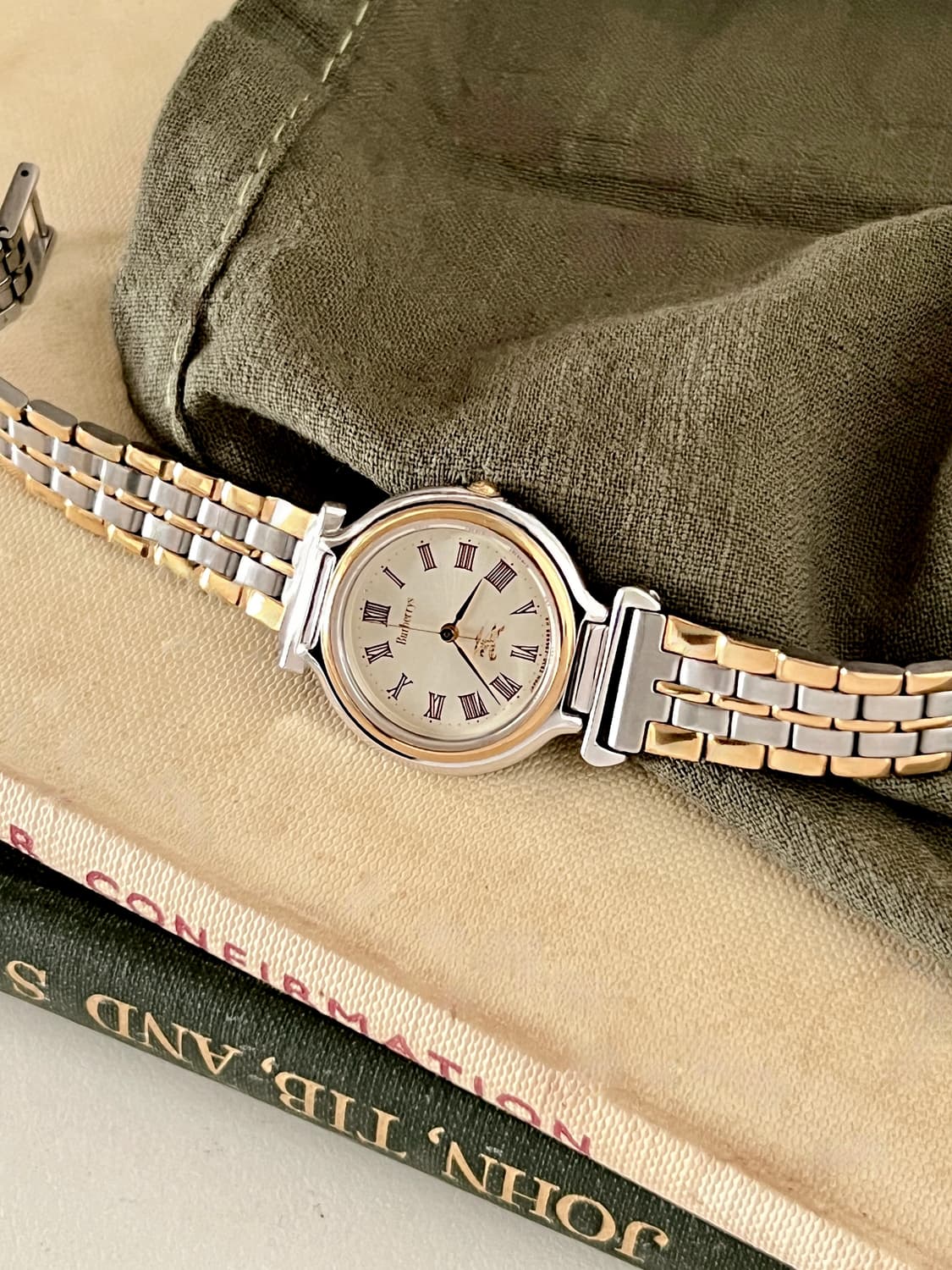 버버리 콤비 라운드 여성 시계 / 케어 상품이미지9