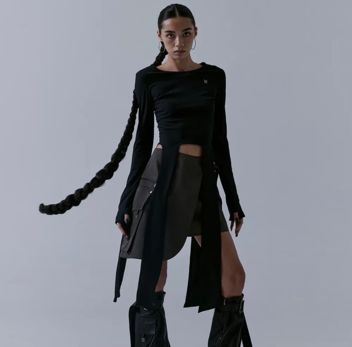 오늘만)Back-less Strap Long Sleeve[Black] 상품이미지3