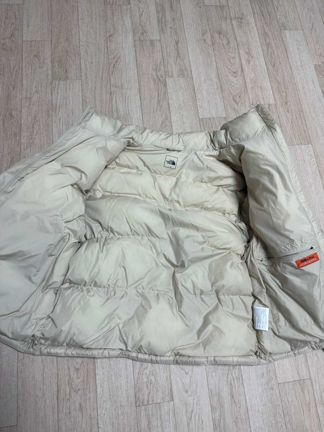 눕시 온볼 패딩 크림색 L 상품이미지2