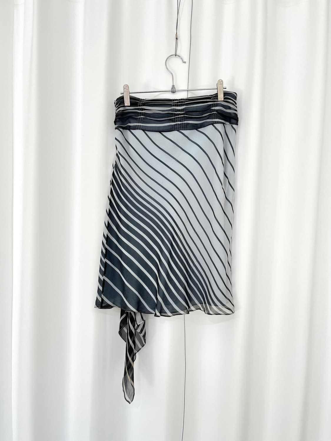 BCBG MAXAZRIA silk skirt 상품이미지4