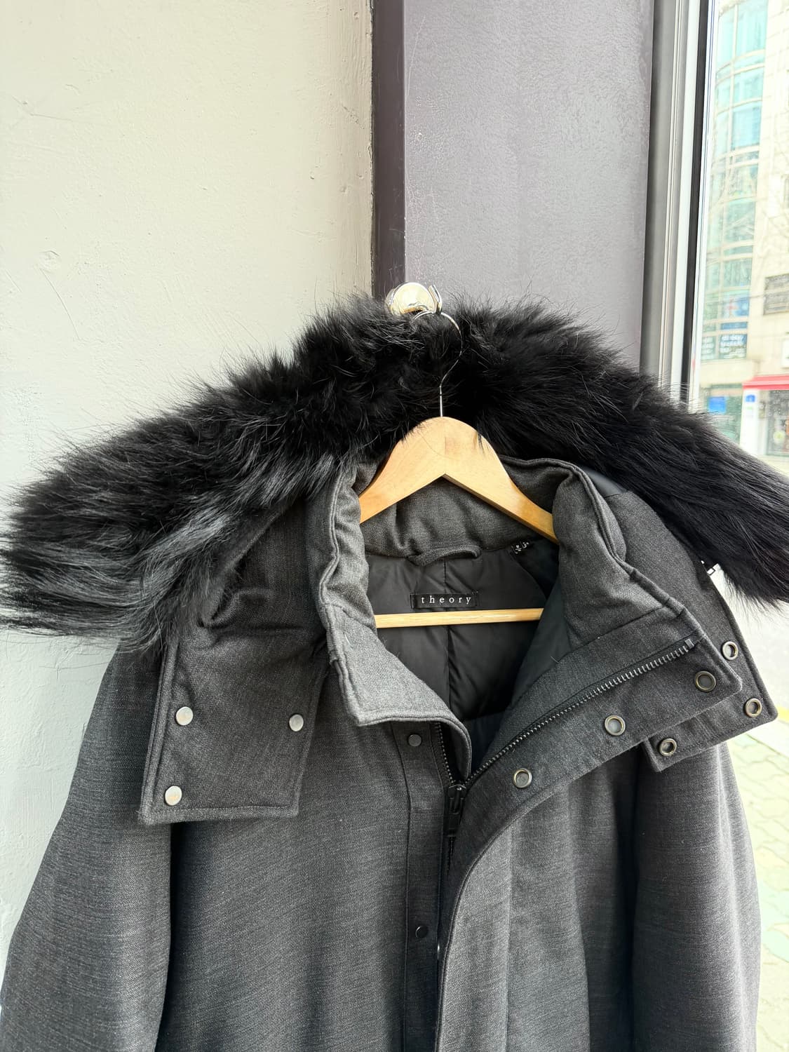 100/ 띠어리 캐시미어 블랜딩 다운 코요테 패딩 상품이미지3