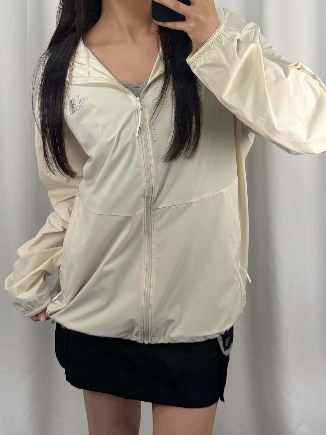 노스페이스 아이보리 바람막이 자켓 상품이미지3
