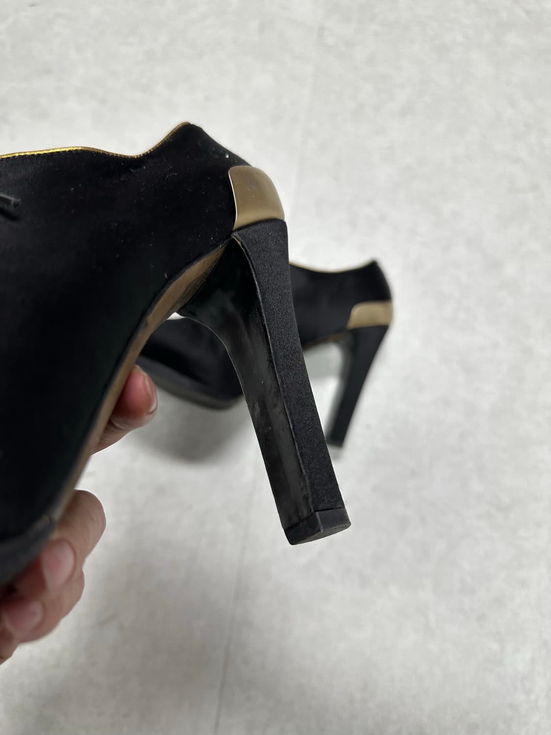 펜디 레이스업 앵클 부츠 상품이미지5