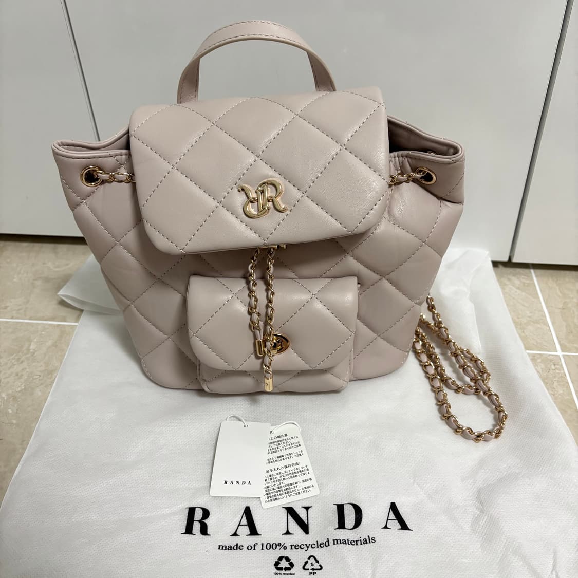 란다 Randa 체인 퀄팅 백팩 가방 일녀 상품이미지2
