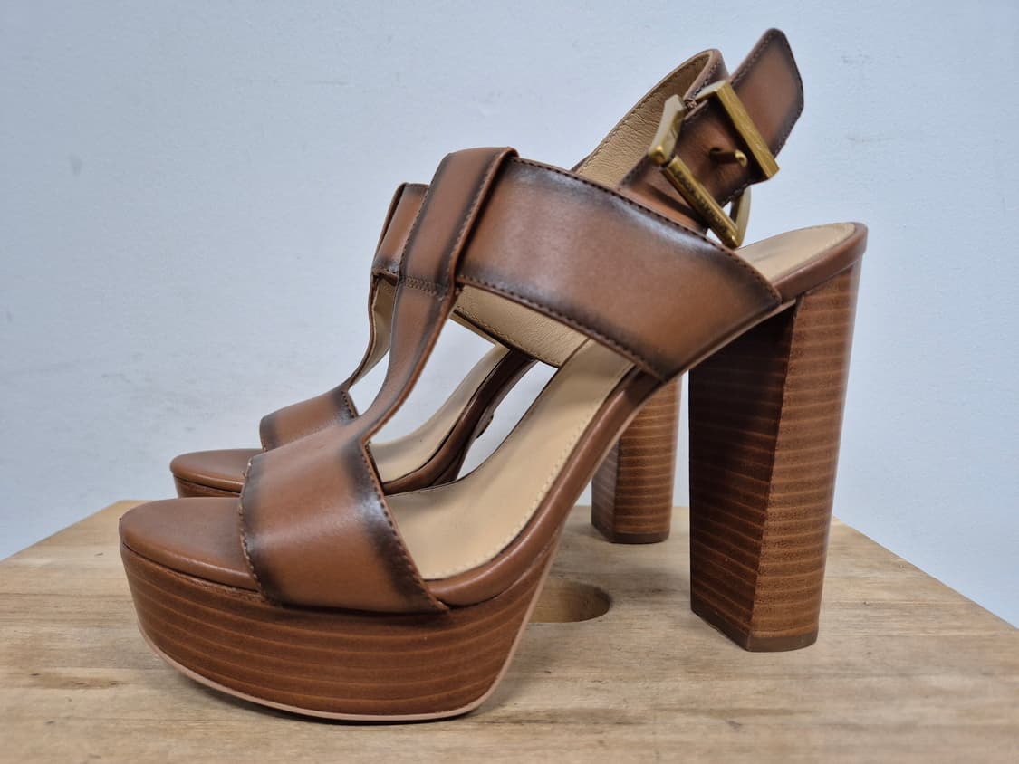 마이클코어스 여성 샌들 235 상품이미지2