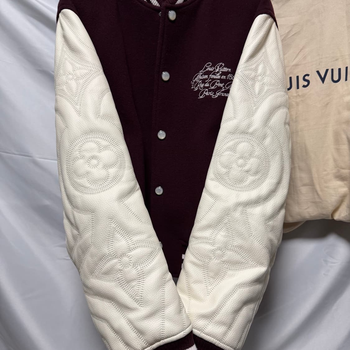 [S+급/52] 루이비통 엠브로이더드 바시티자켓 버건디 상품이미지8