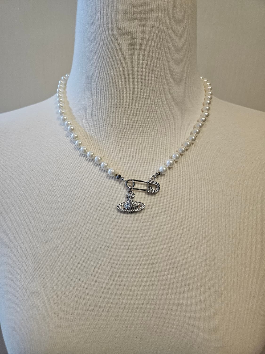 비비안웨스트우드 업사이클링 루크리스 진주 목걸이 상품이미지7