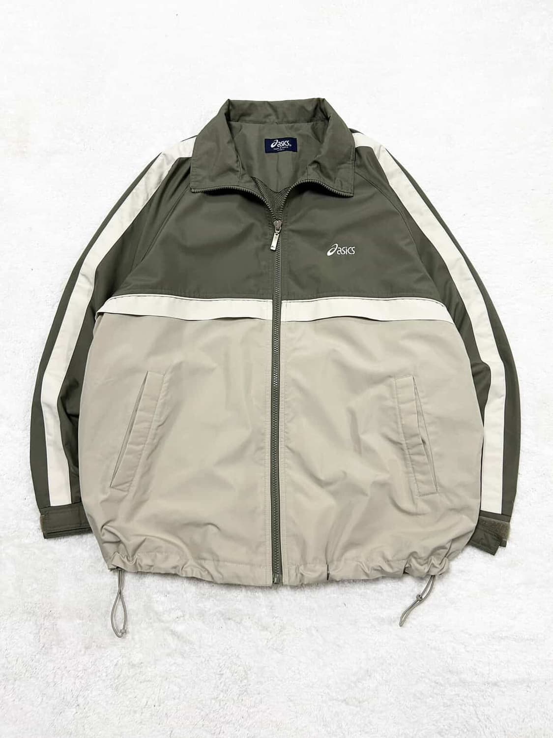 아식스 자수로고 카키배색 바람막이 상품이미지5