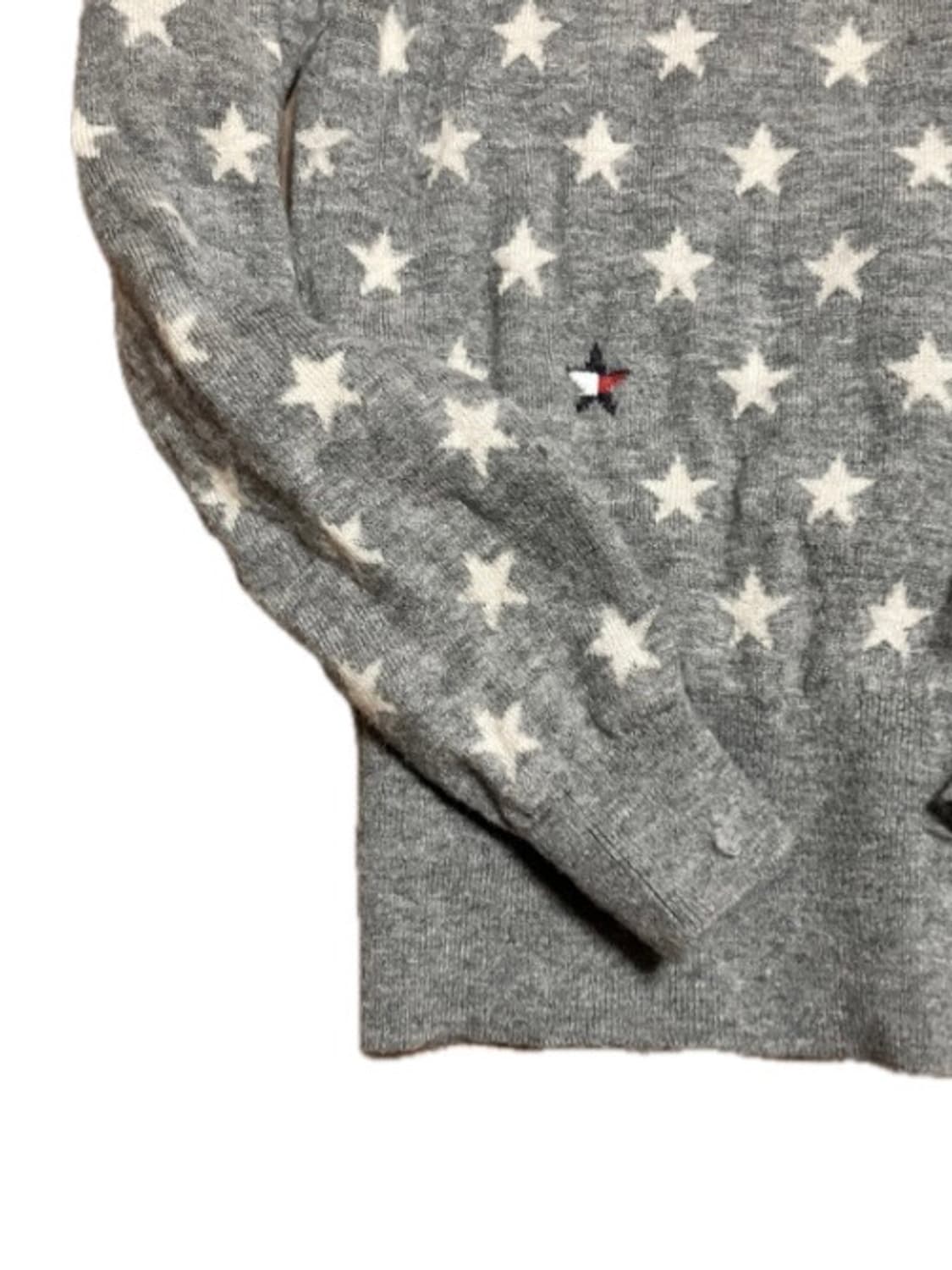 타미 그레이 톤온톤 별 패턴 프레피 니트 상품이미지3