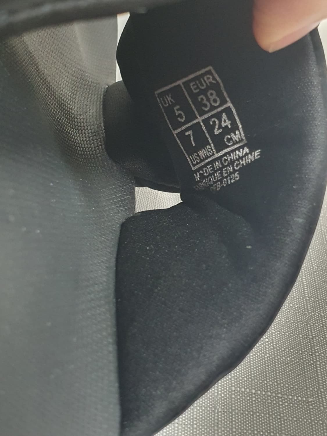푸마 리드캣 플랫폼 슬라이드 블랙 240mm 상품이미지10