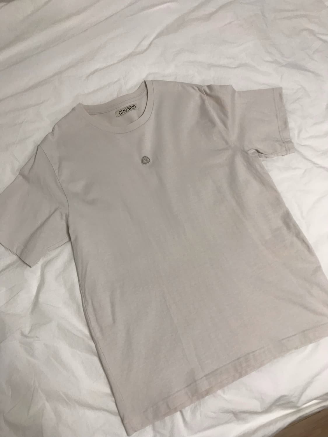 코이세이오 SYMBOL LOGO REGULAR T-SHIRT SAND 상품이미지3