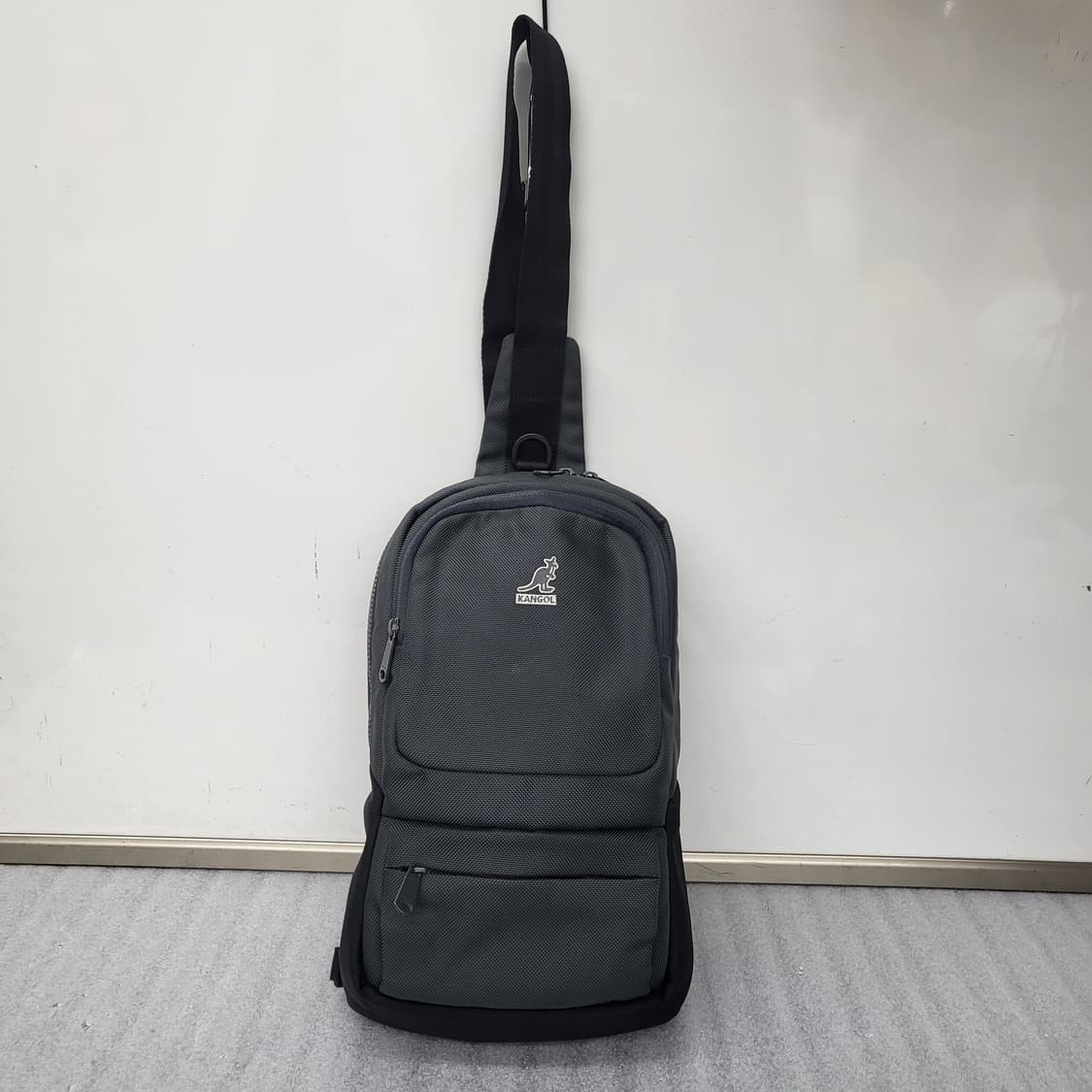 캉골 정품 슬링백 39x22x7cm 상품이미지1