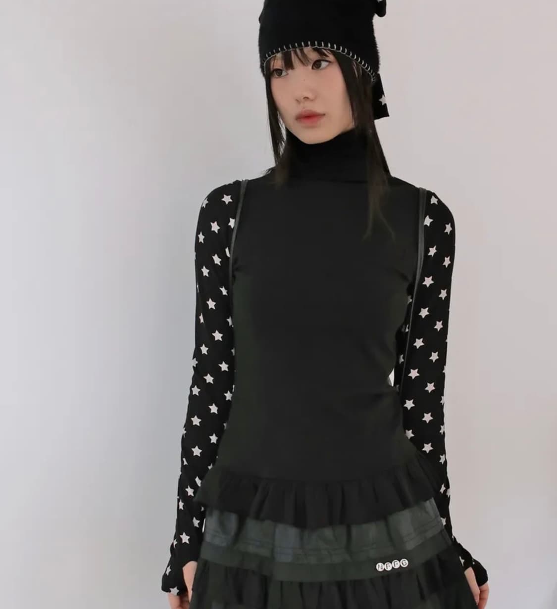 노피셜노피스 셔링 리버시블 터틀넥 탑 블랙 상품이미지2