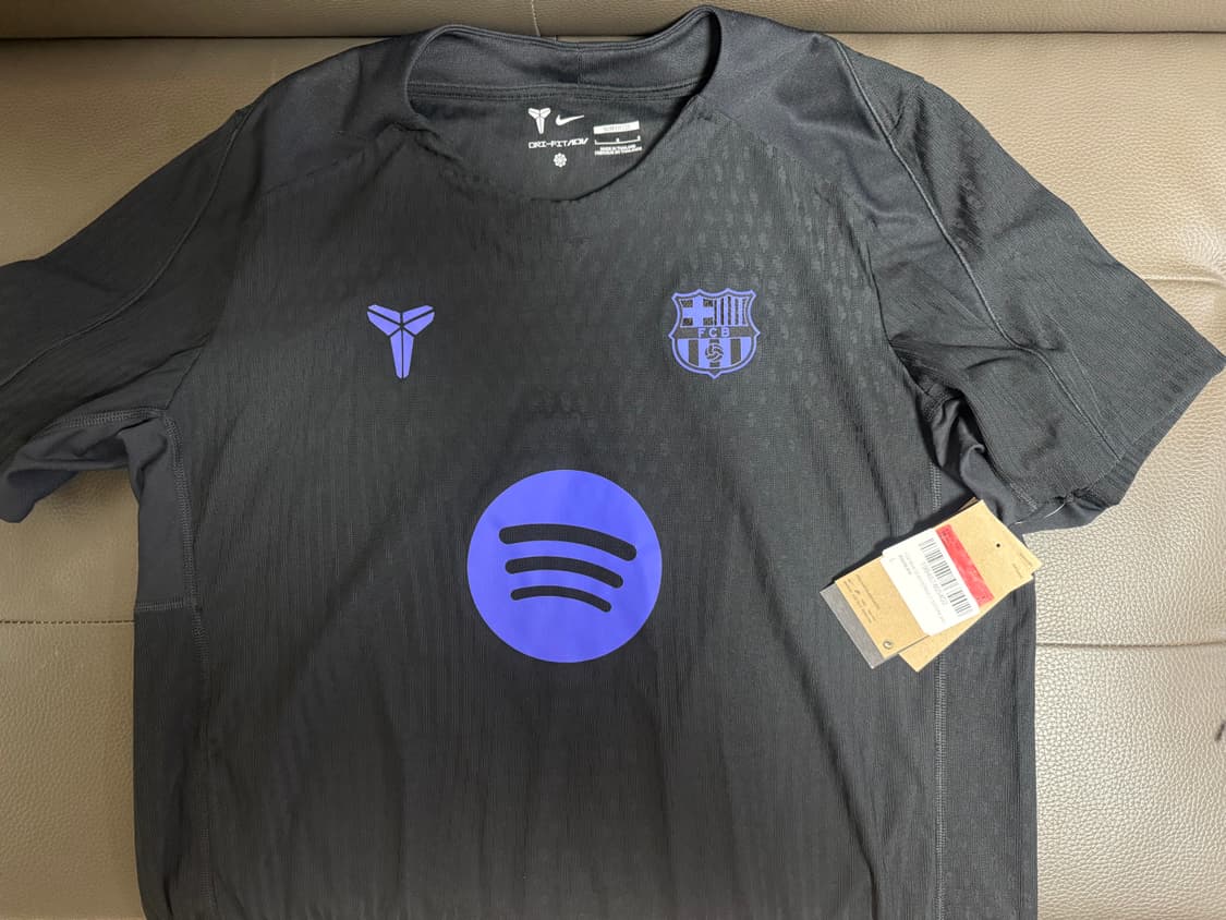 바르셀로나 트레이닝 킷 어웨이 (새상품) 상품이미지1