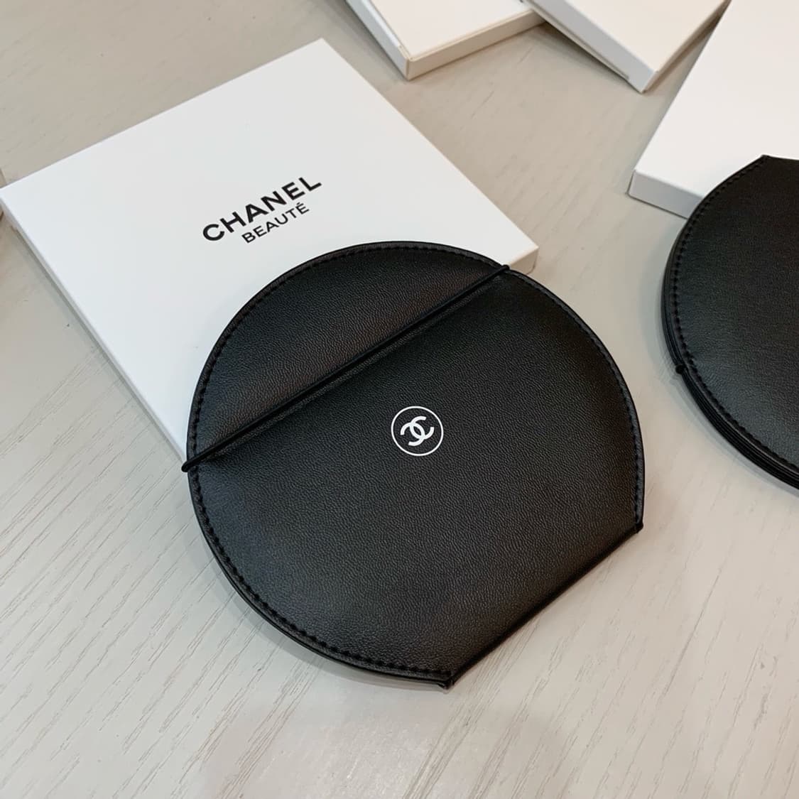 샤넬뷰티 탁상거울 메이크업 거울  상품이미지4