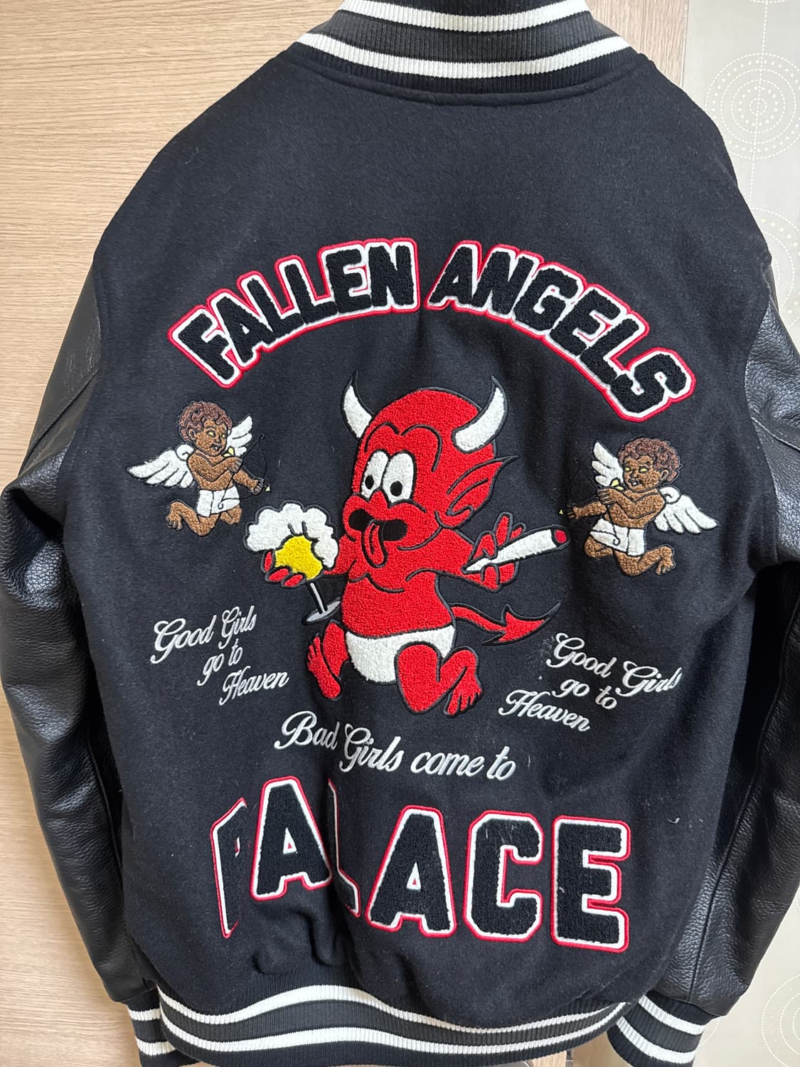 palace fallen angels vasity jacket 상품이미지5