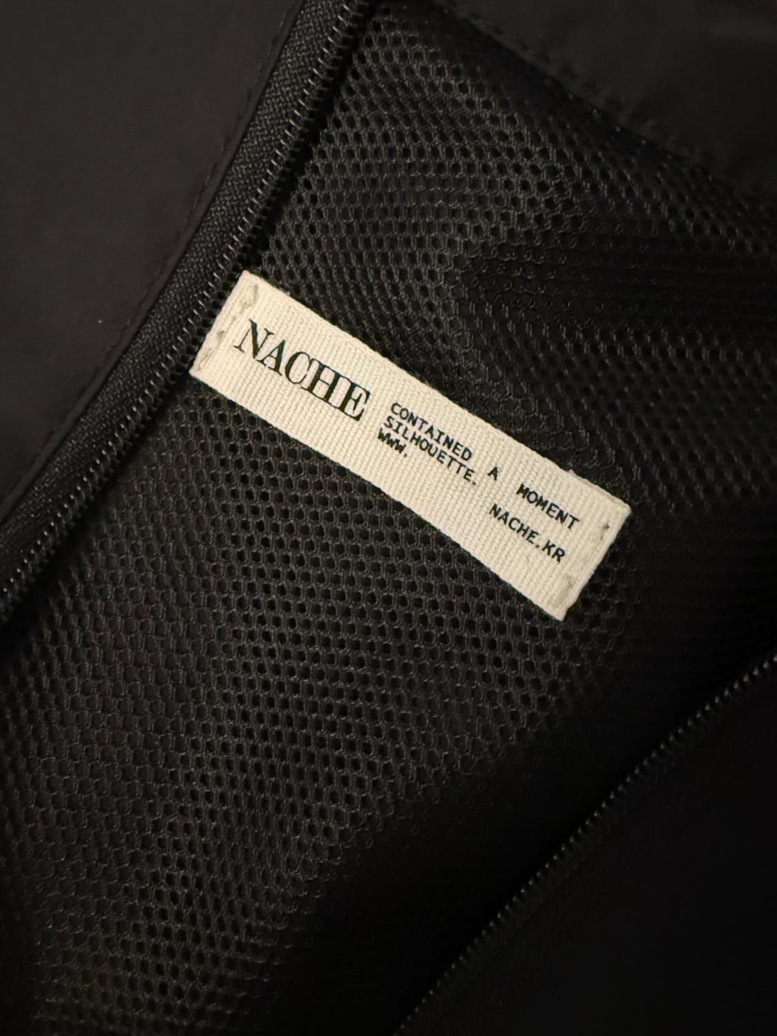 [ONE SIZE] 나체 컷 아웃 윈드 브레이커 자켓 블랙 상품이미지8