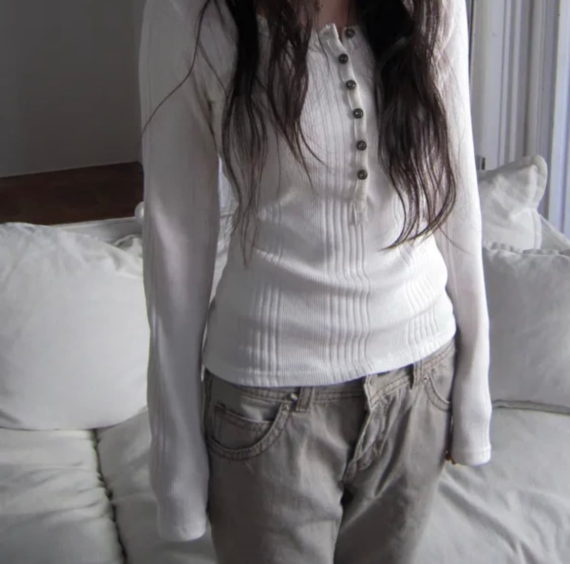 이즈이즈 Muggle button t 상품이미지1