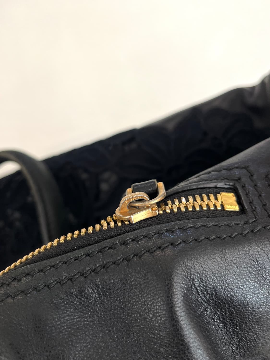 돌체앤가바나 2011 런웨이 아카이브 플라워 레이스 레더백 상품이미지7