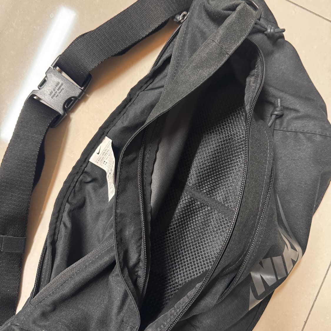 나이키 테크 크로스백 상품이미지6