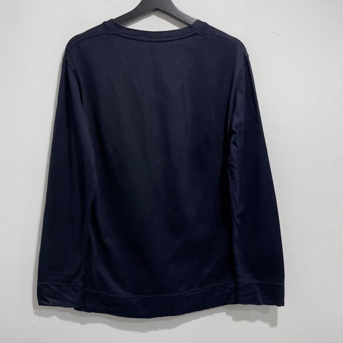 버버리 블랙라벨 브이넥 롱슬리브 상품이미지3