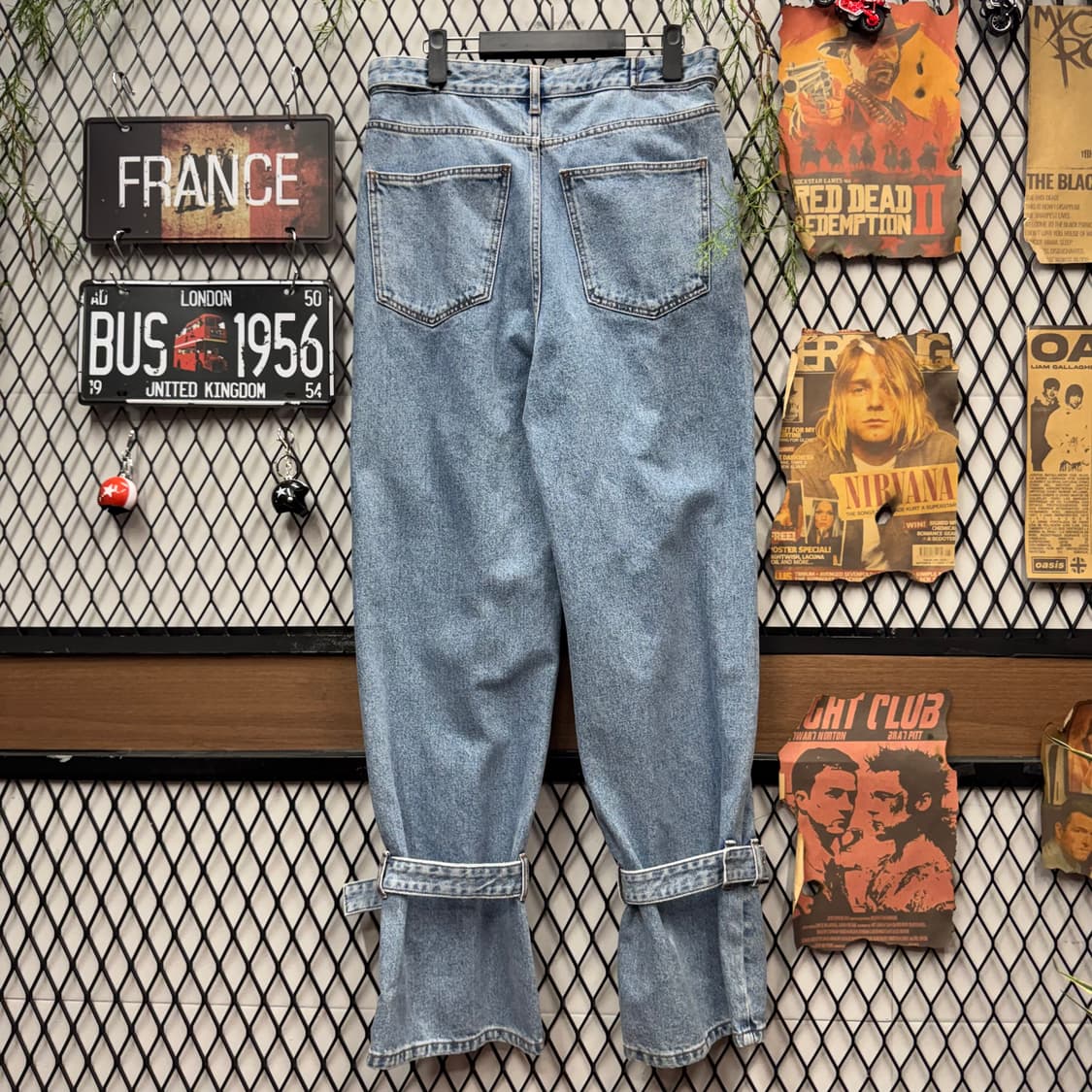 김해김 데님 팬츠 멀티 버튼 디테일 연청 상품이미지2