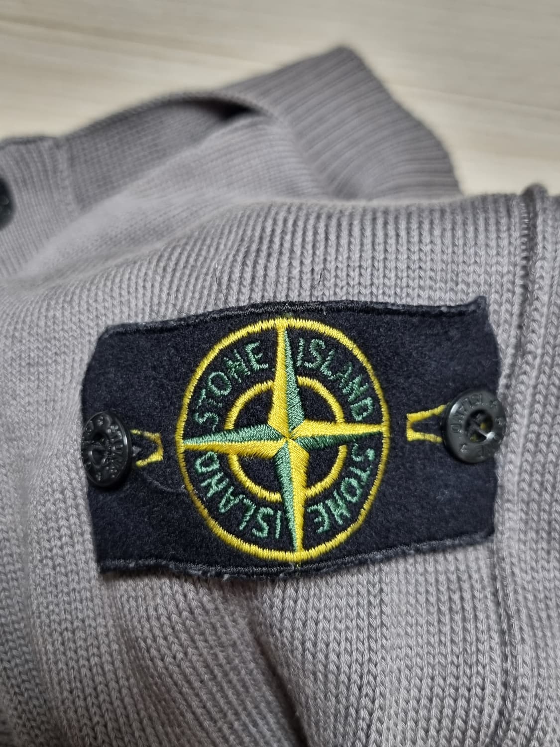 스톤아일랜드 반집업 니트 상품이미지4