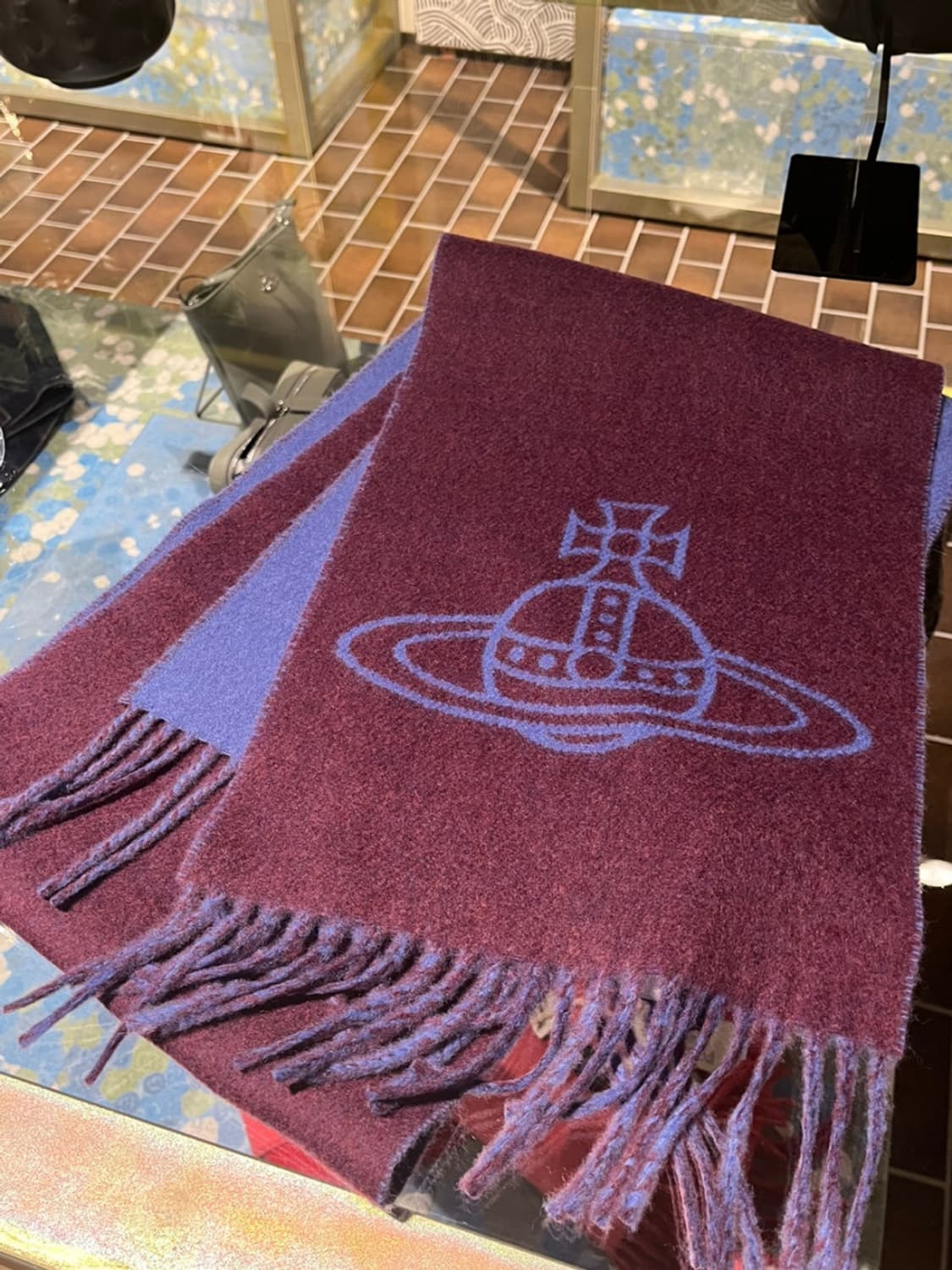 [정가27만원대] 💜비비안웨스트우드 정품 ORB 로고 양면 머플러 상품이미지3