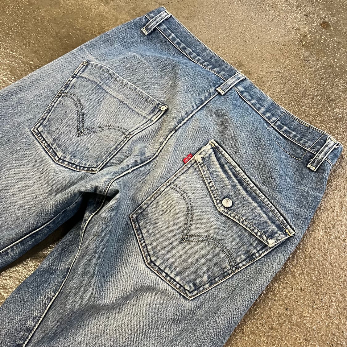 00s 리바이스 루즈핏 엔지니어드진 (32“) 상품이미지5