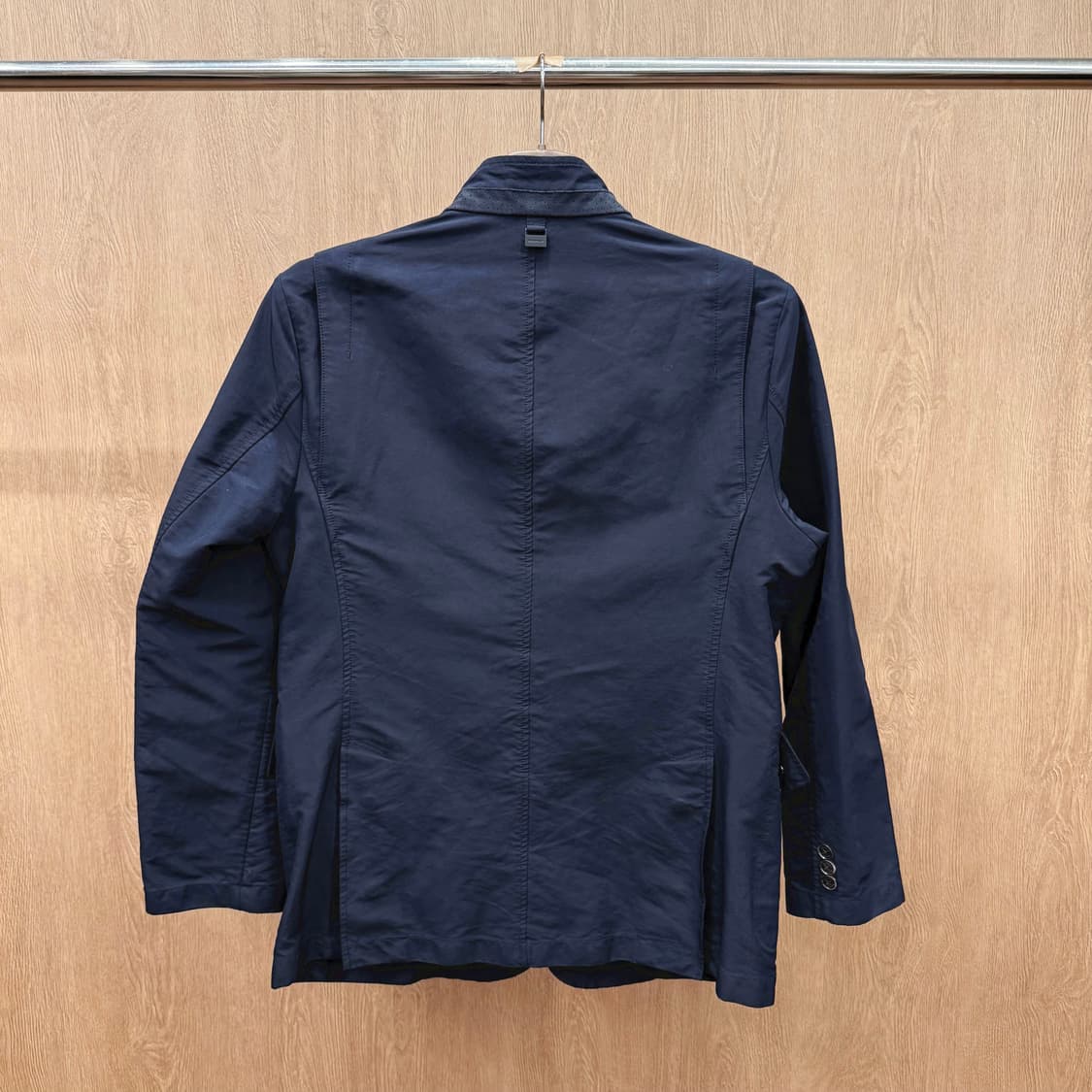 빈폴 블레이저 스탠드카라 소매 버튼 플랩 포켓 디테일 블랙 상품이미지3