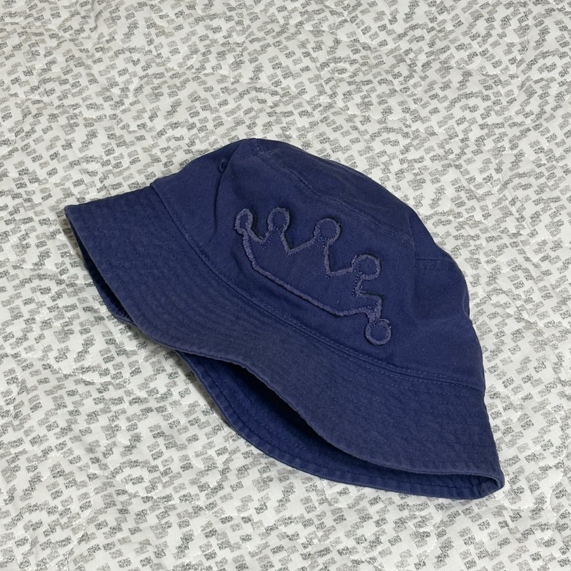 스투시 크라운 로고 버킷햇 L/XL 상품이미지1