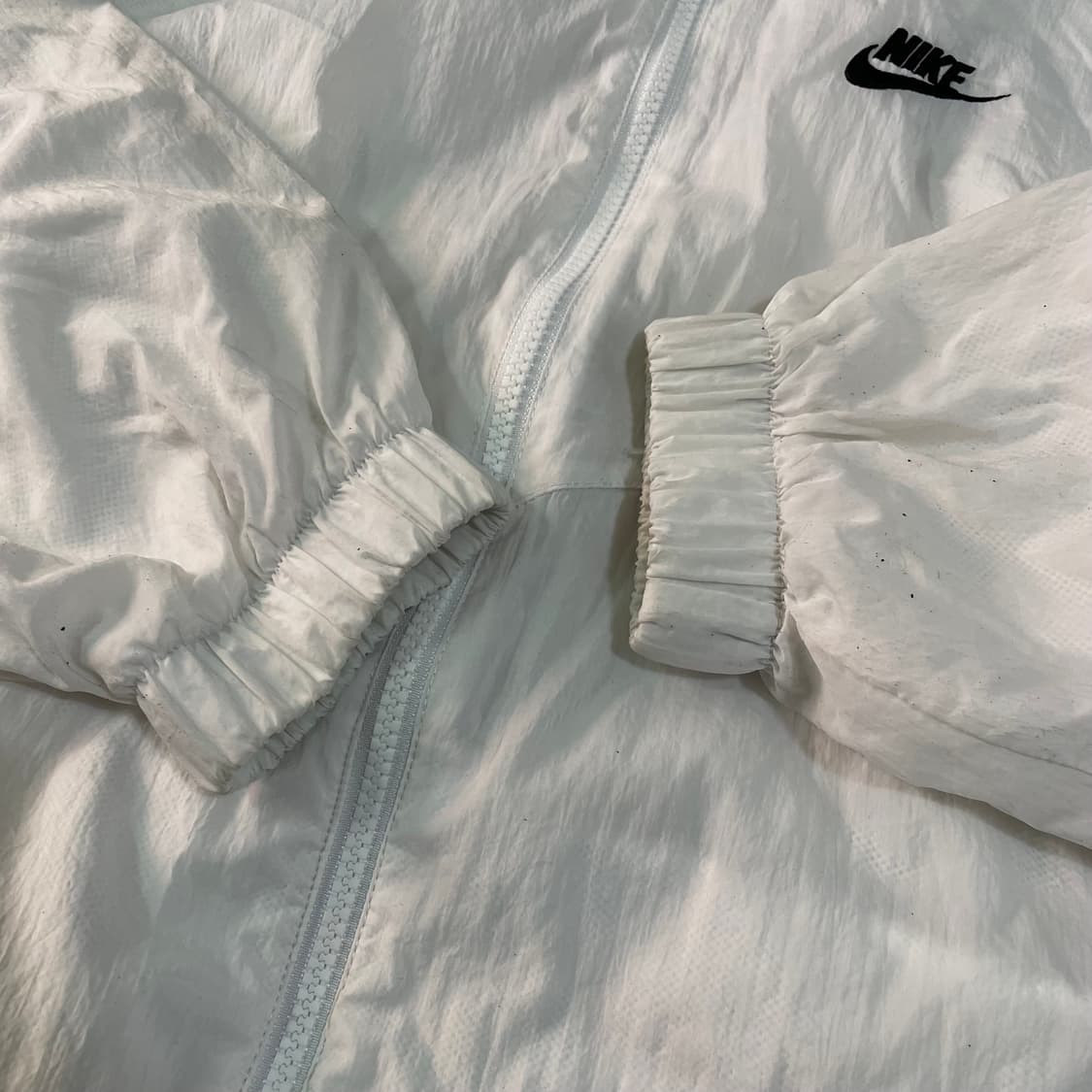 나이키 신형 화이트 바람막이 상품이미지4